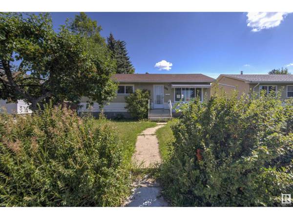 Edmonton, AB T5R1Y9,9115 156 ST NW