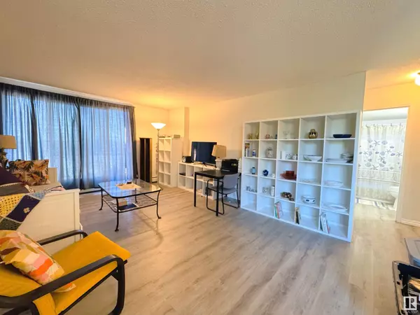 Edmonton, AB T5H3Y6,#207 9028 Jasper AV NW