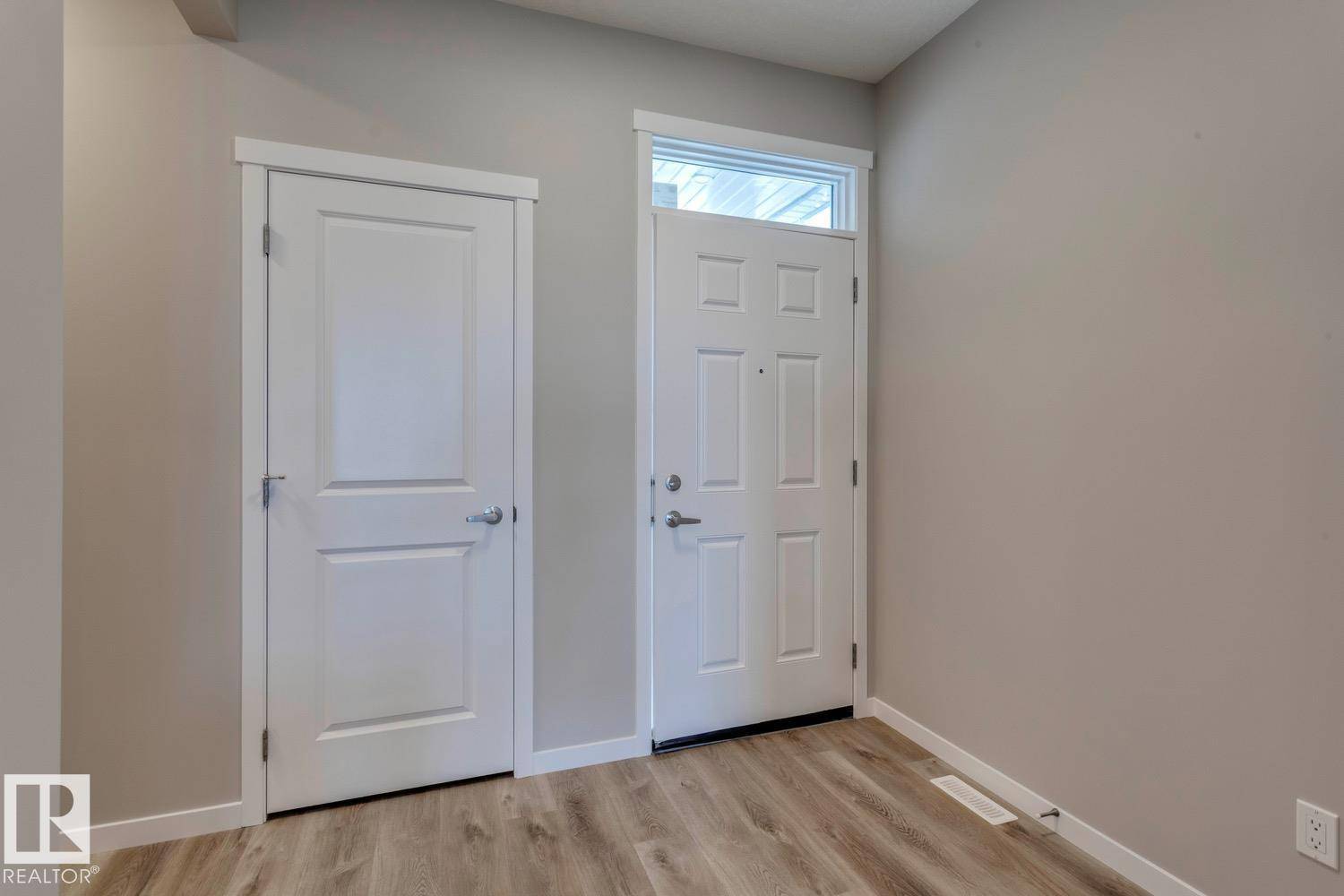 Edmonton, AB T5T7K8,22918 95A AV NW