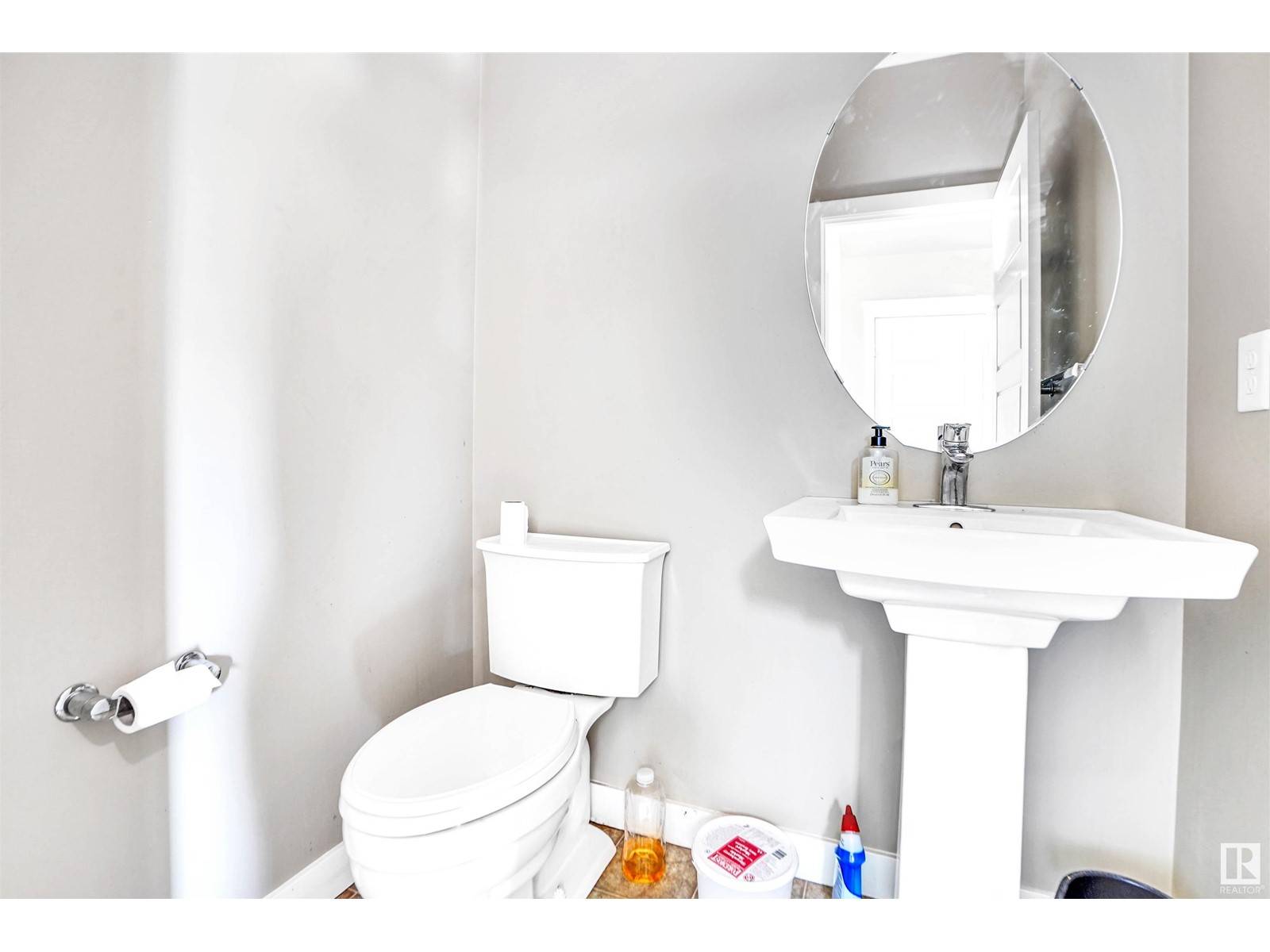 Edmonton, AB T6W3M8,2248 CASEY CR SW