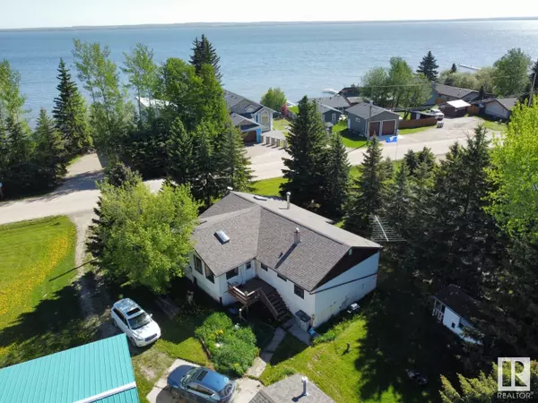 Rural Wetaskiwin County, AB T0C2V0,26 Lakeshore DR