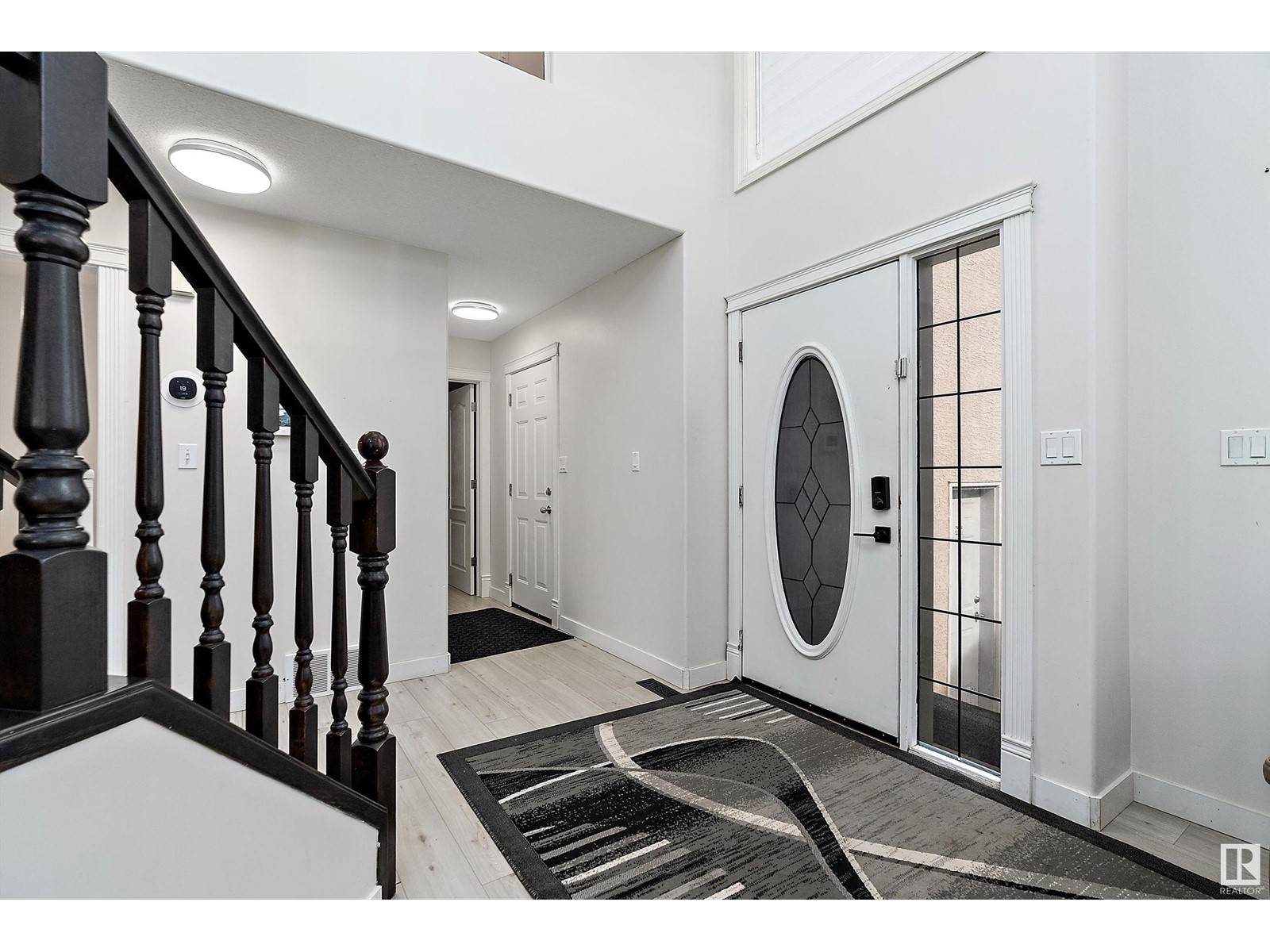 Edmonton, AB T5Z3Y1,7326 166A AV NW