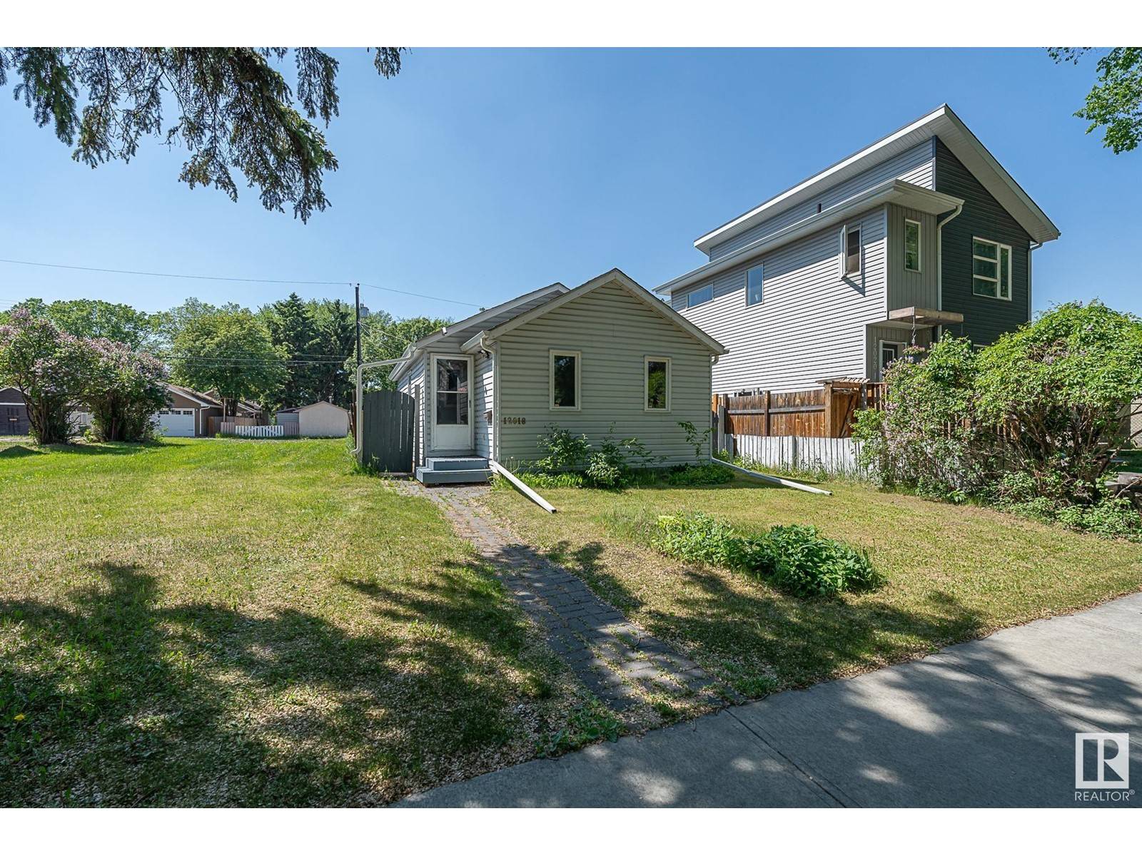 Edmonton, AB T5W5C8,12018 62 ST NW