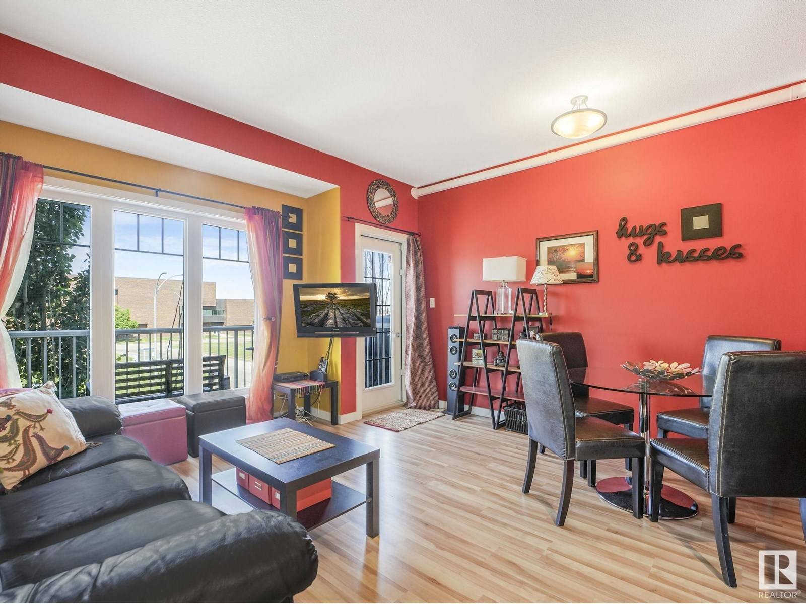 #3 11811 106 ST NW NW, Edmonton, AB T5G2R2