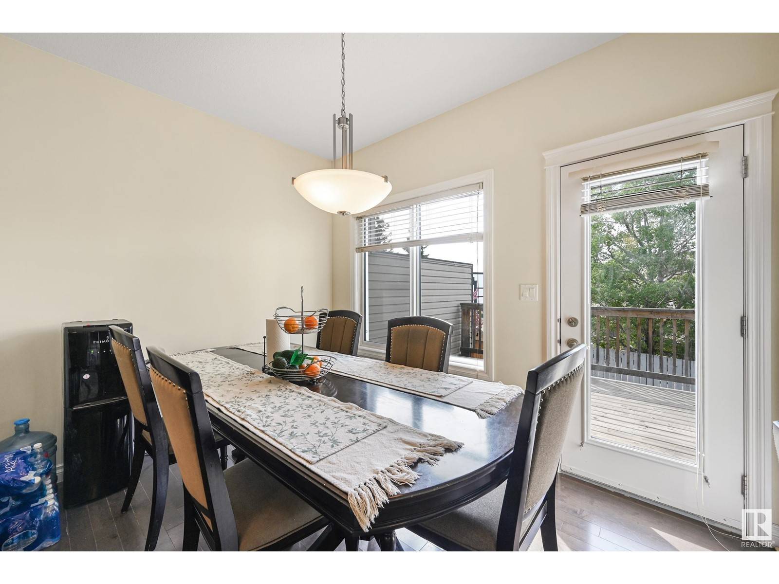 Edmonton, AB T6V0M1,13805 138 AV NW