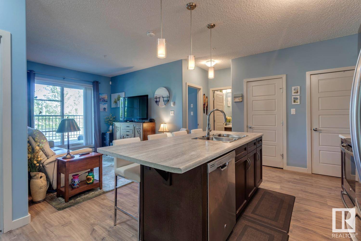 Edmonton, AB T6V0L9,#104 507 Albany WY NW NW