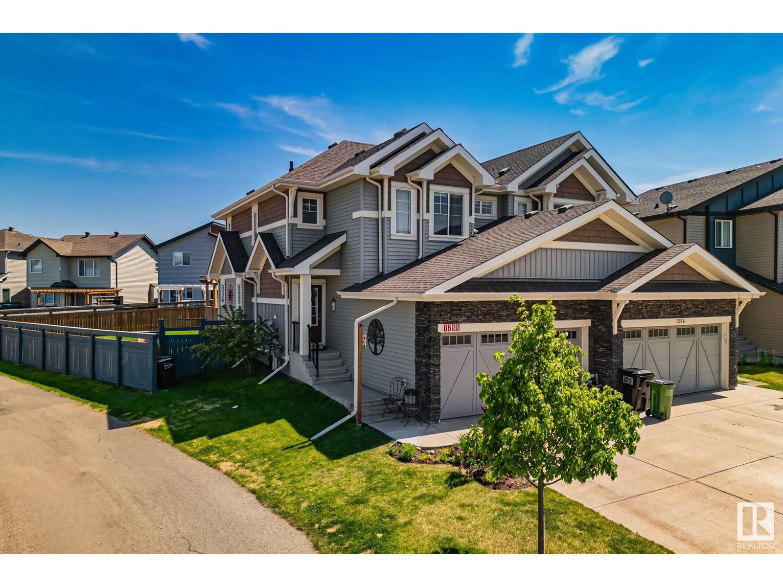 1288 DANIELS CR SW, Edmonton, AB T6W3J1
