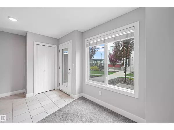 Edmonton, AB T6T1A6,#30 804 WELSH DR SW