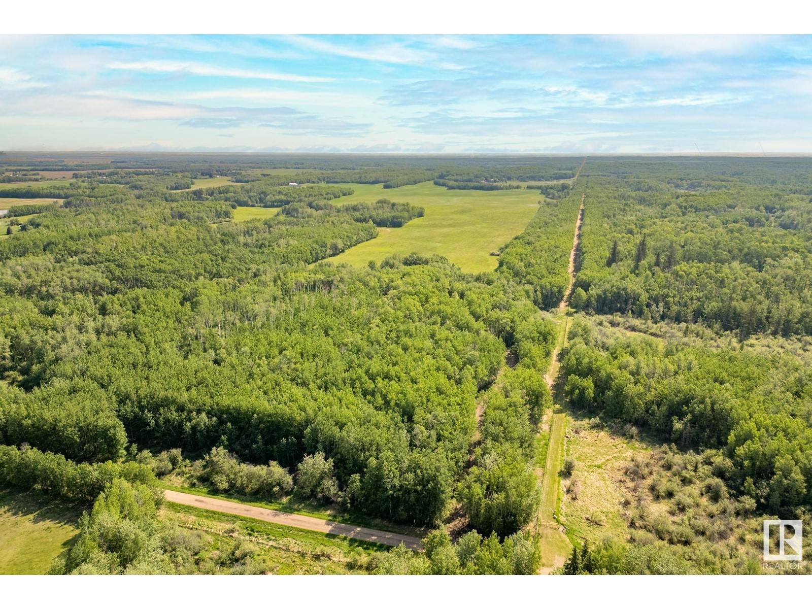 Rural Lamont County, AB T8G1G2,530035 RR 195