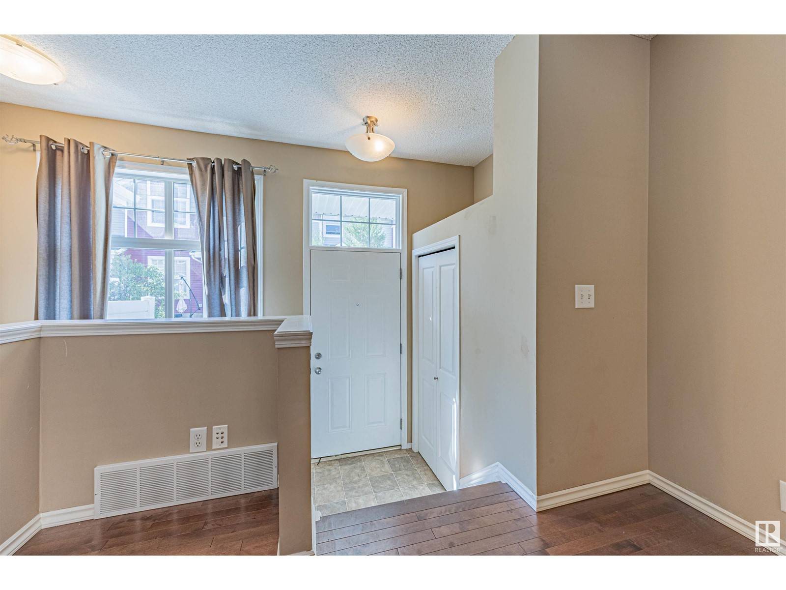 Edmonton, AB T6M2Z9,#150 5604 199 ST NW