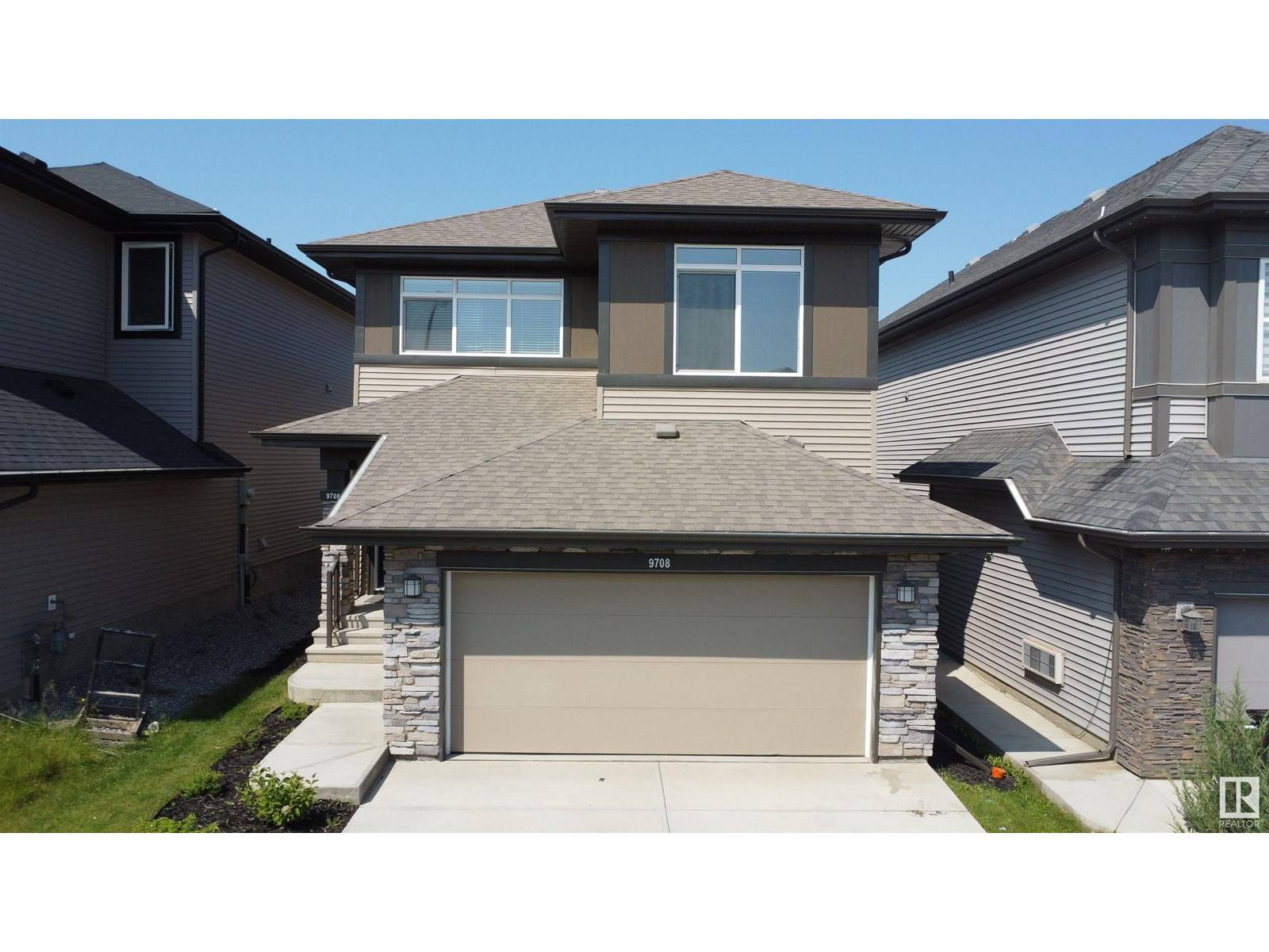 9708 224 ST NW, Edmonton, AB T5T7P4