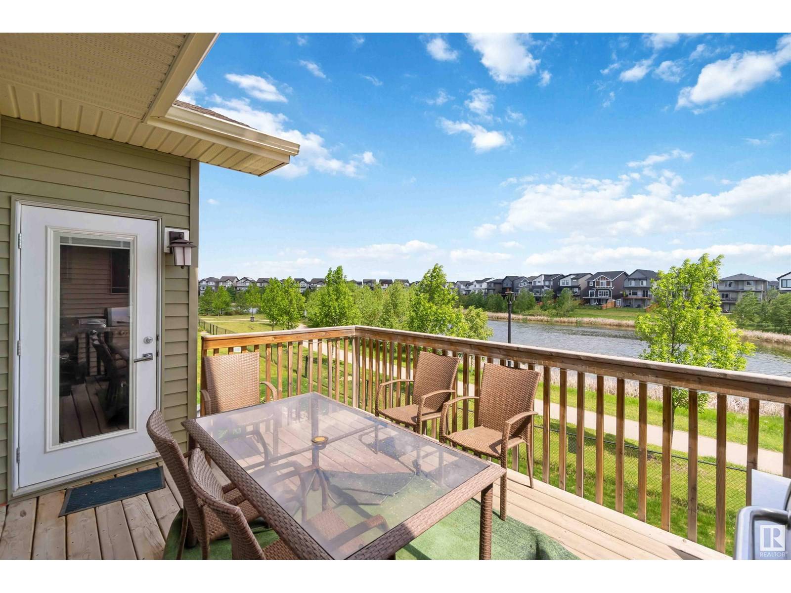 Edmonton, AB T6W2W9,3434 Parker Loop SW