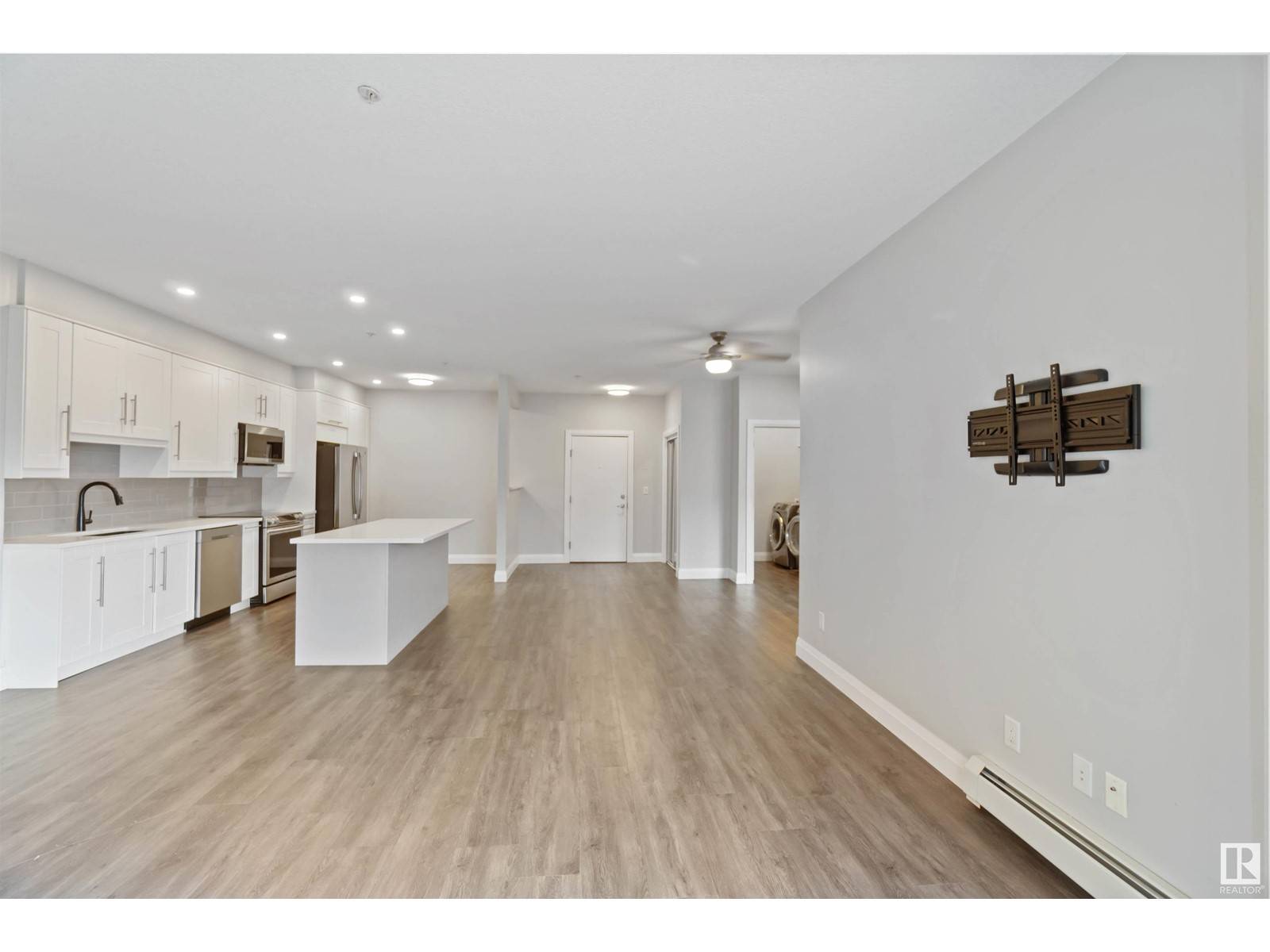 Edmonton, AB T6W0C4,#405 263 MACEWAN RD SW