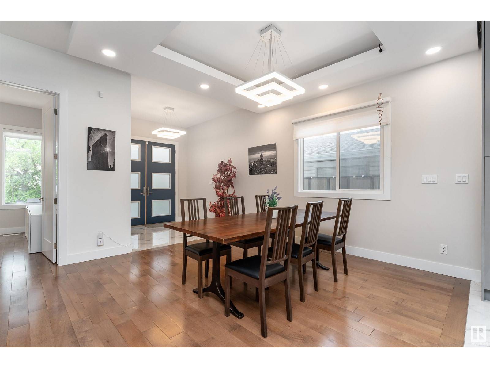 Edmonton, AB T6E4V8,7306 106 ST NW