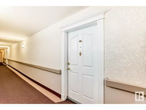 Edmonton, AB T5T6H9,#123 6703 172 ST NW