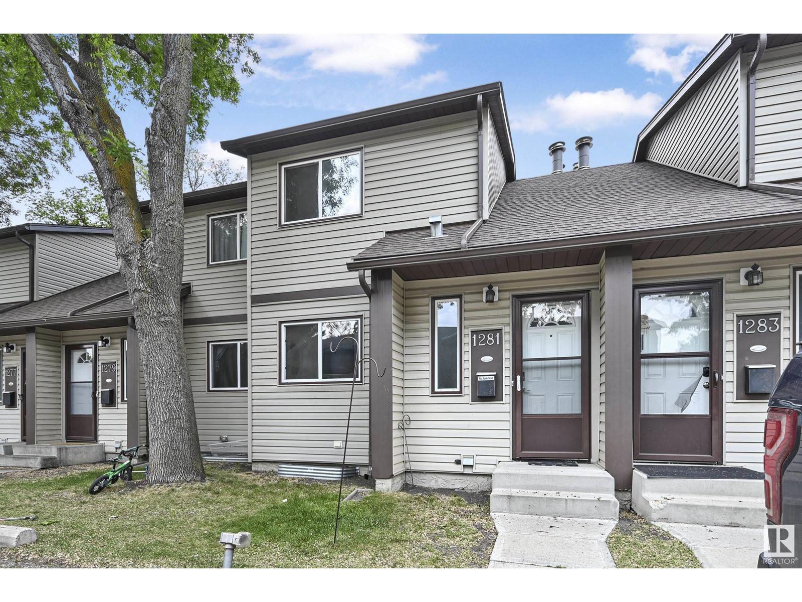 1281 HOOKE RD NW, Edmonton, AB T5A4A5