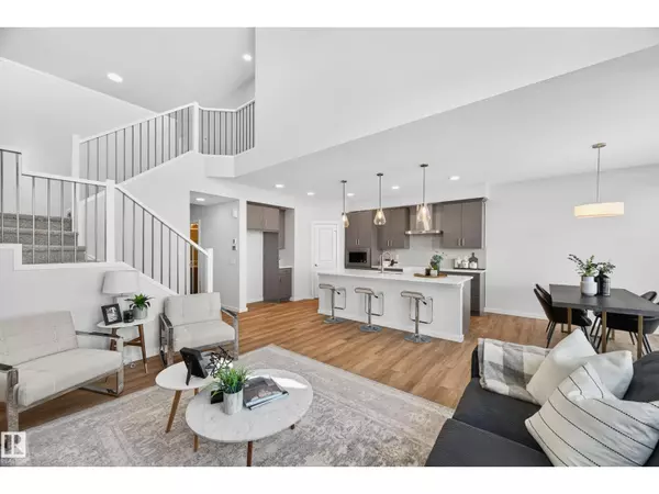 Edmonton, AB T6M3B6,2235 194 ST NW