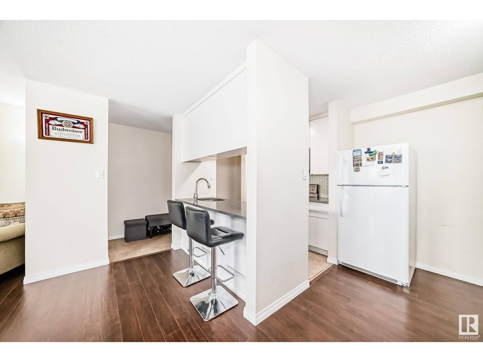 Edmonton, AB T6G0T9,#503 11007 83 AV NW