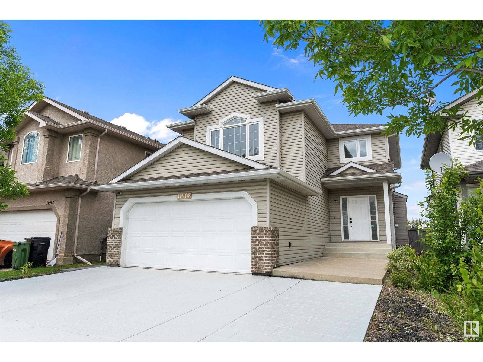 Edmonton, AB T5X0A5,11908 175 AV NW