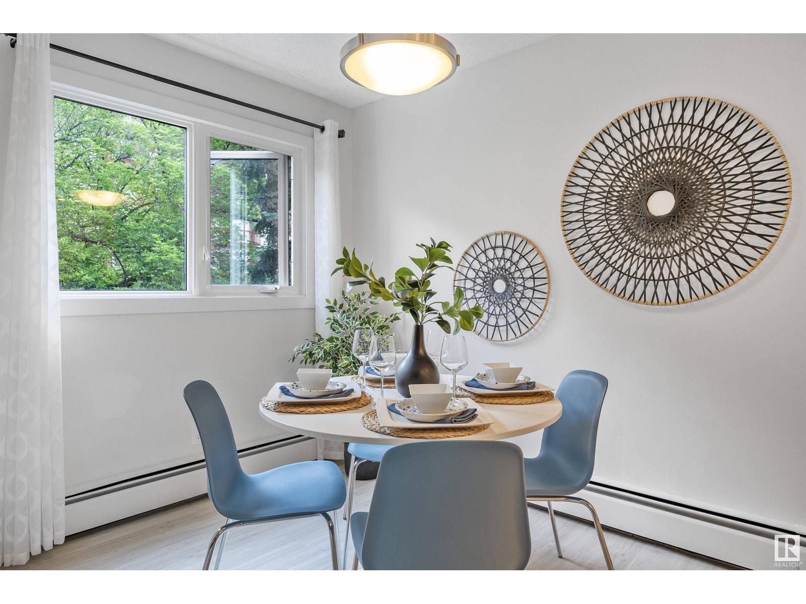 Edmonton, AB T5K1Y9,#40 10160 119 ST NW