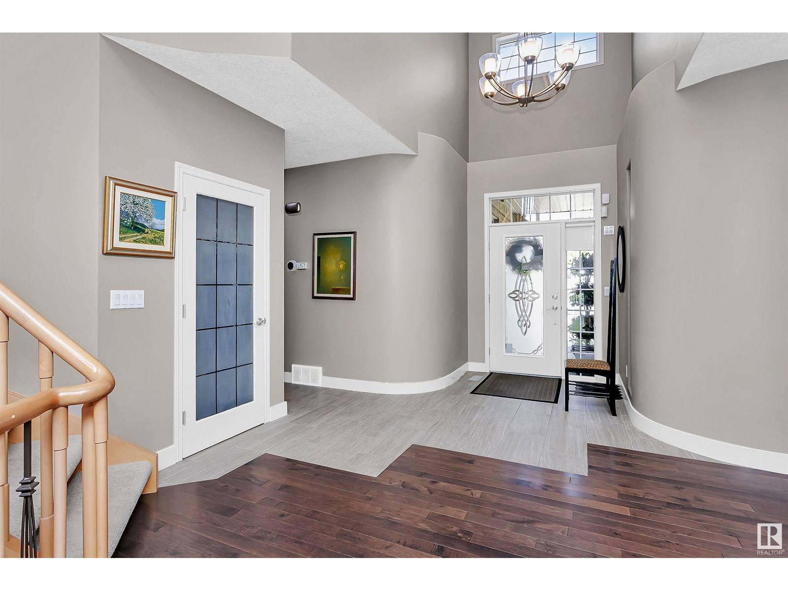 Edmonton, AB T6R2M7,#2 735 Butterworth DR NW NW