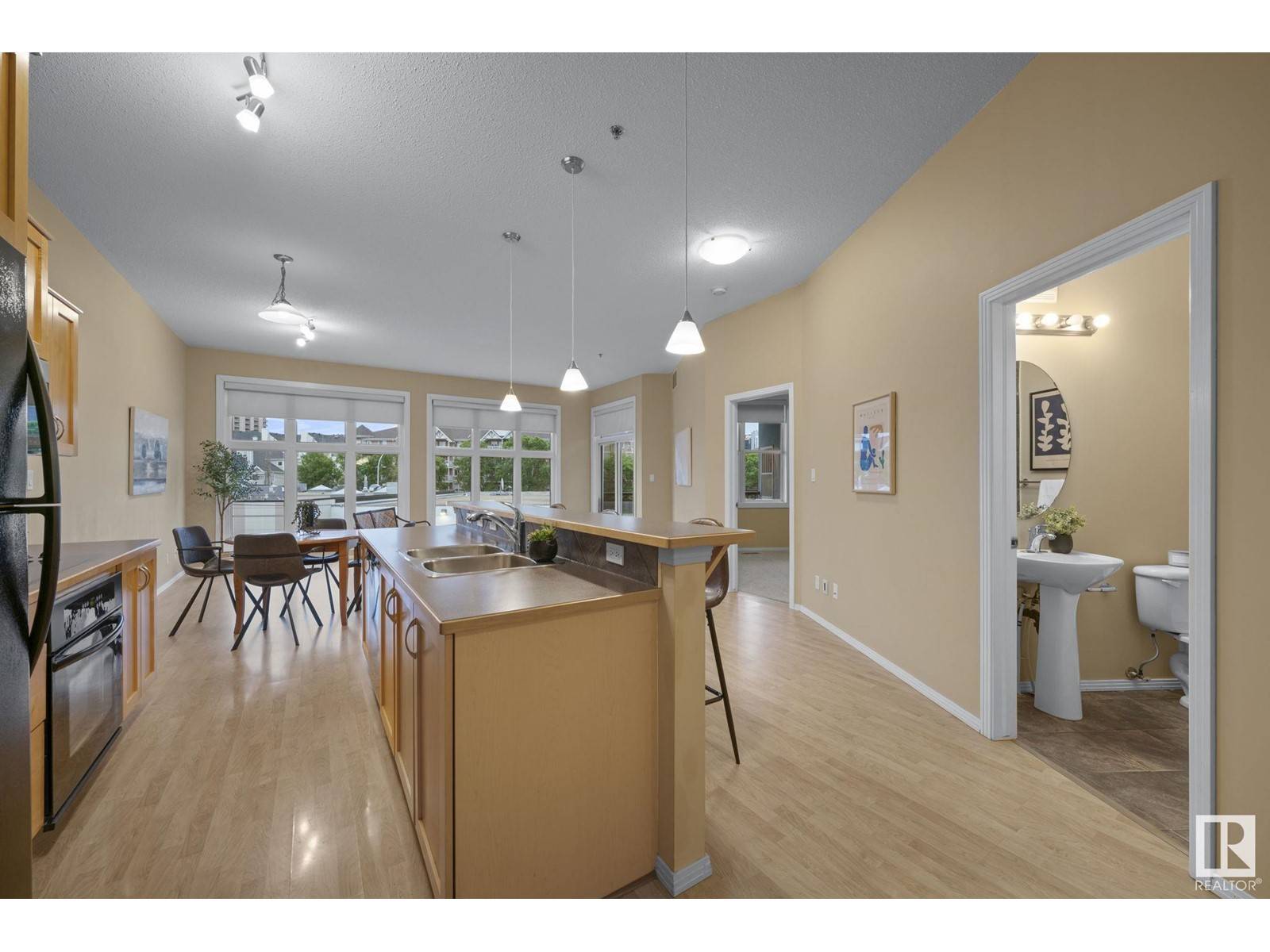 Edmonton, AB T5K1M1,#308 10147 112 ST NW