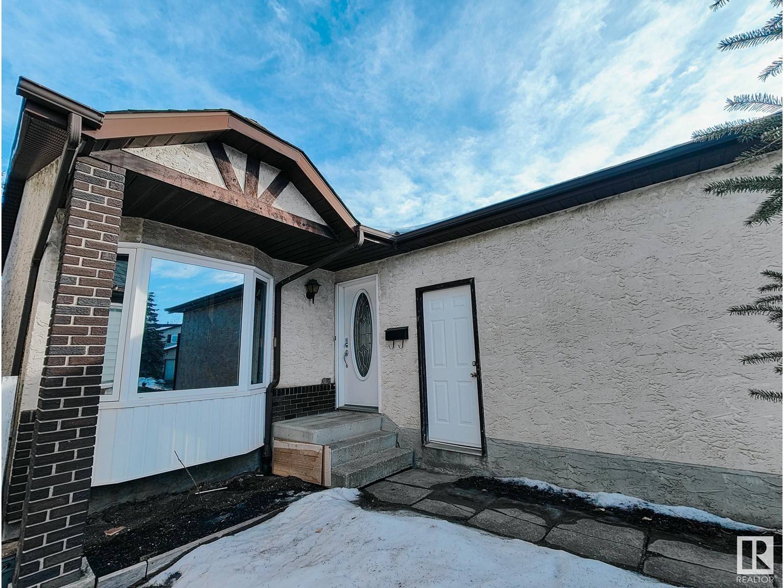 Edmonton, AB T5T4Z4,8507 189 ST NW