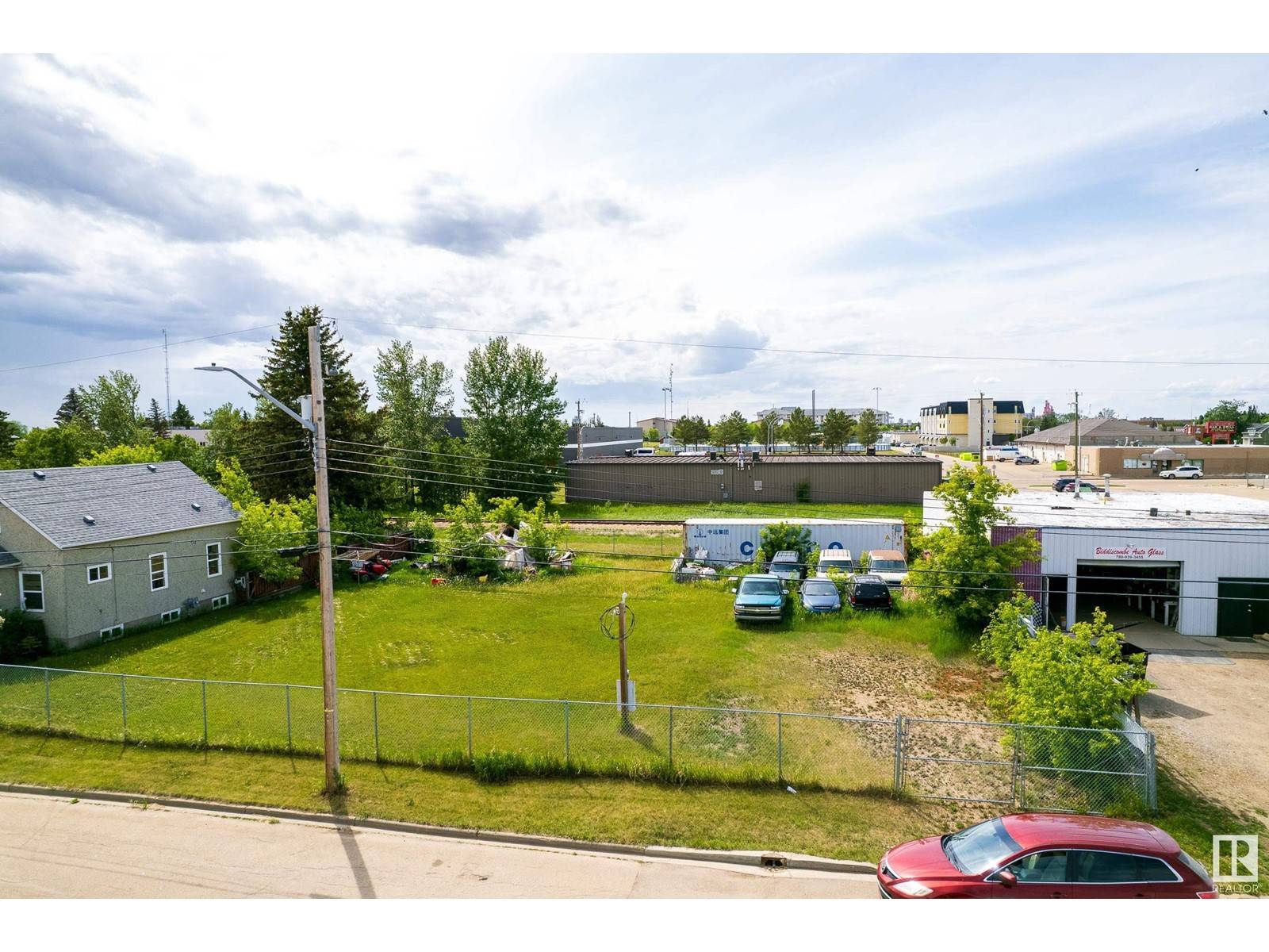 Morinville, AB T8R1E6,9916 103 ST