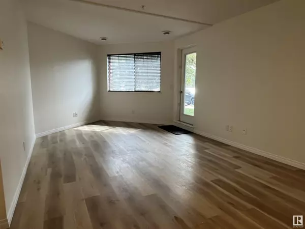 Edmonton, AB T5T3X8,#103 6925 199 ST NW