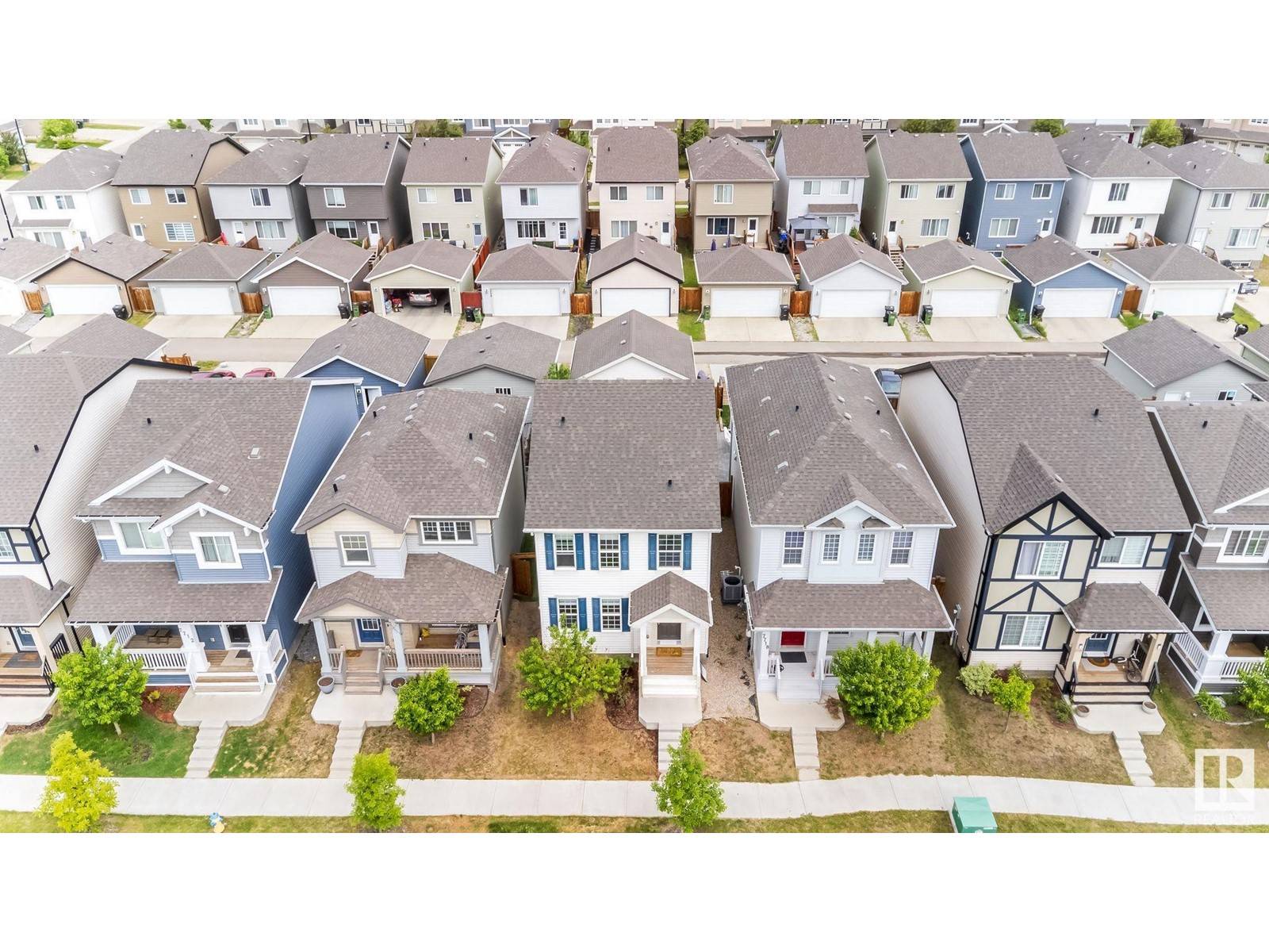 Edmonton, AB T6M0W2,7716 EIFERT CR NW