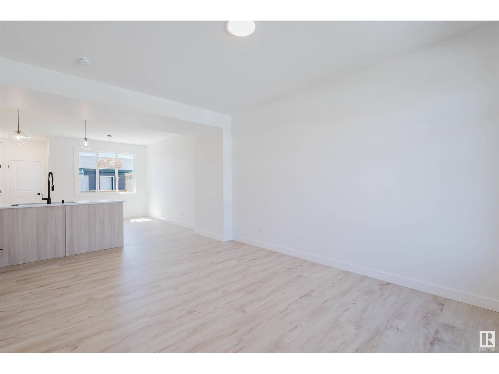 Edmonton, AB T6W4V8,1343 Keswick DR SW