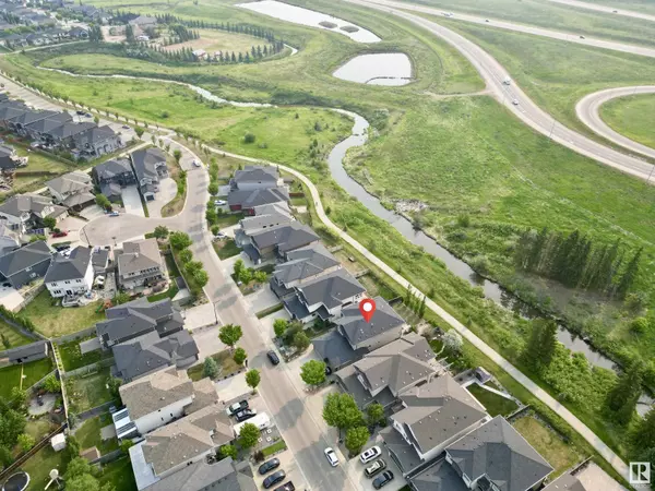Edmonton, AB T6W1A8,1328 ADAMSON DR SW