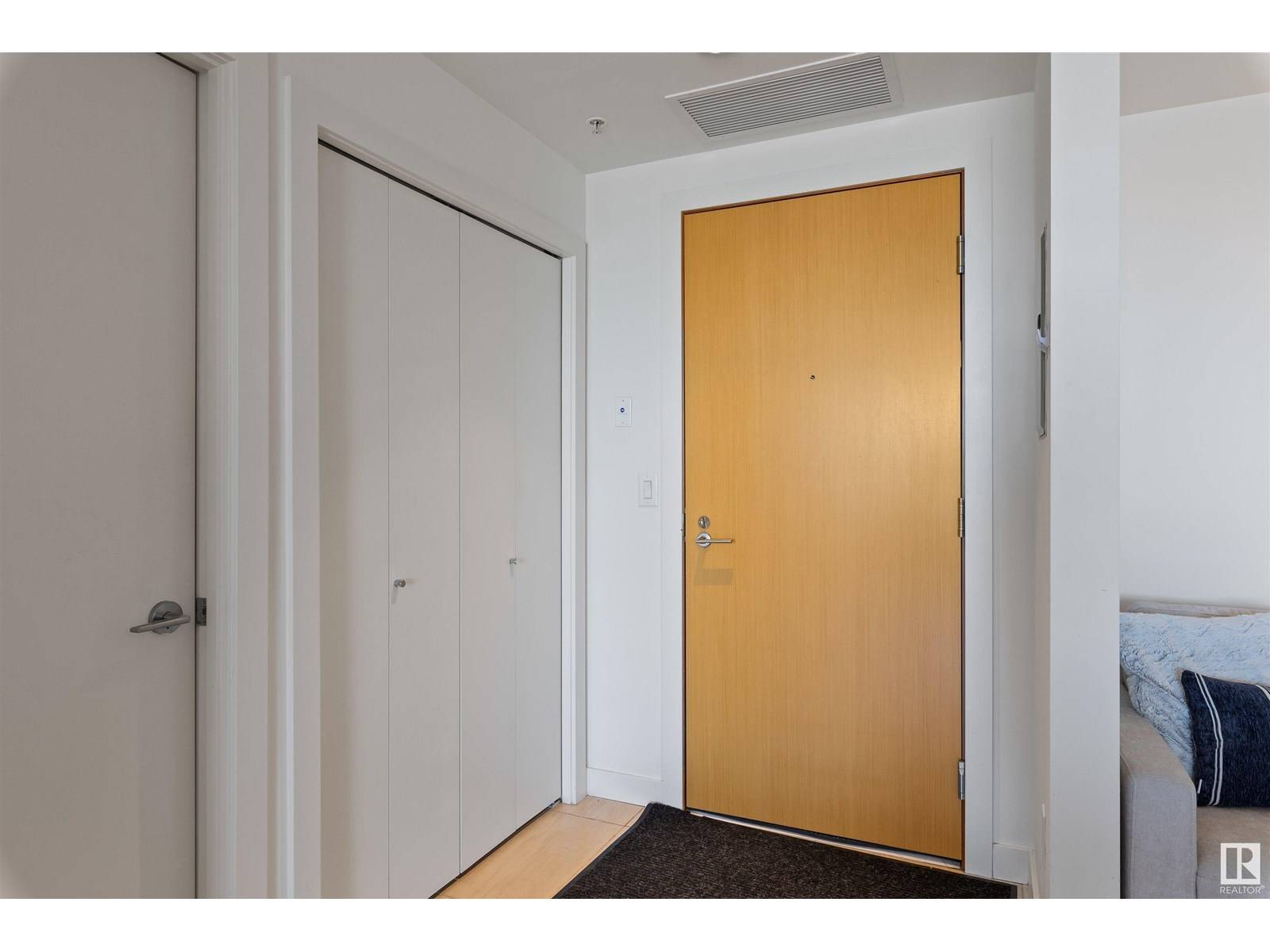 Edmonton, AB T6J2H3,#414 2504 109 ST NW