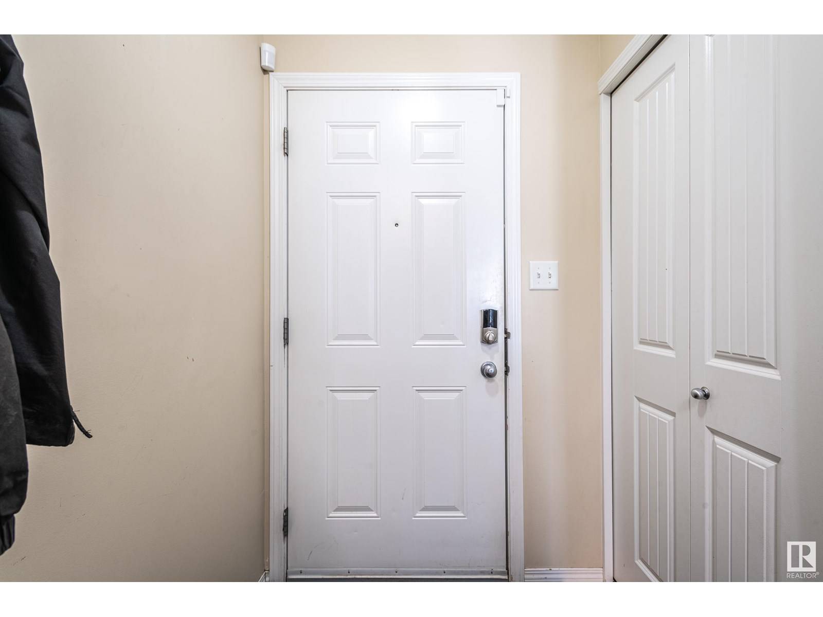 St. Albert, AB T8N1H8,67C Mission AV