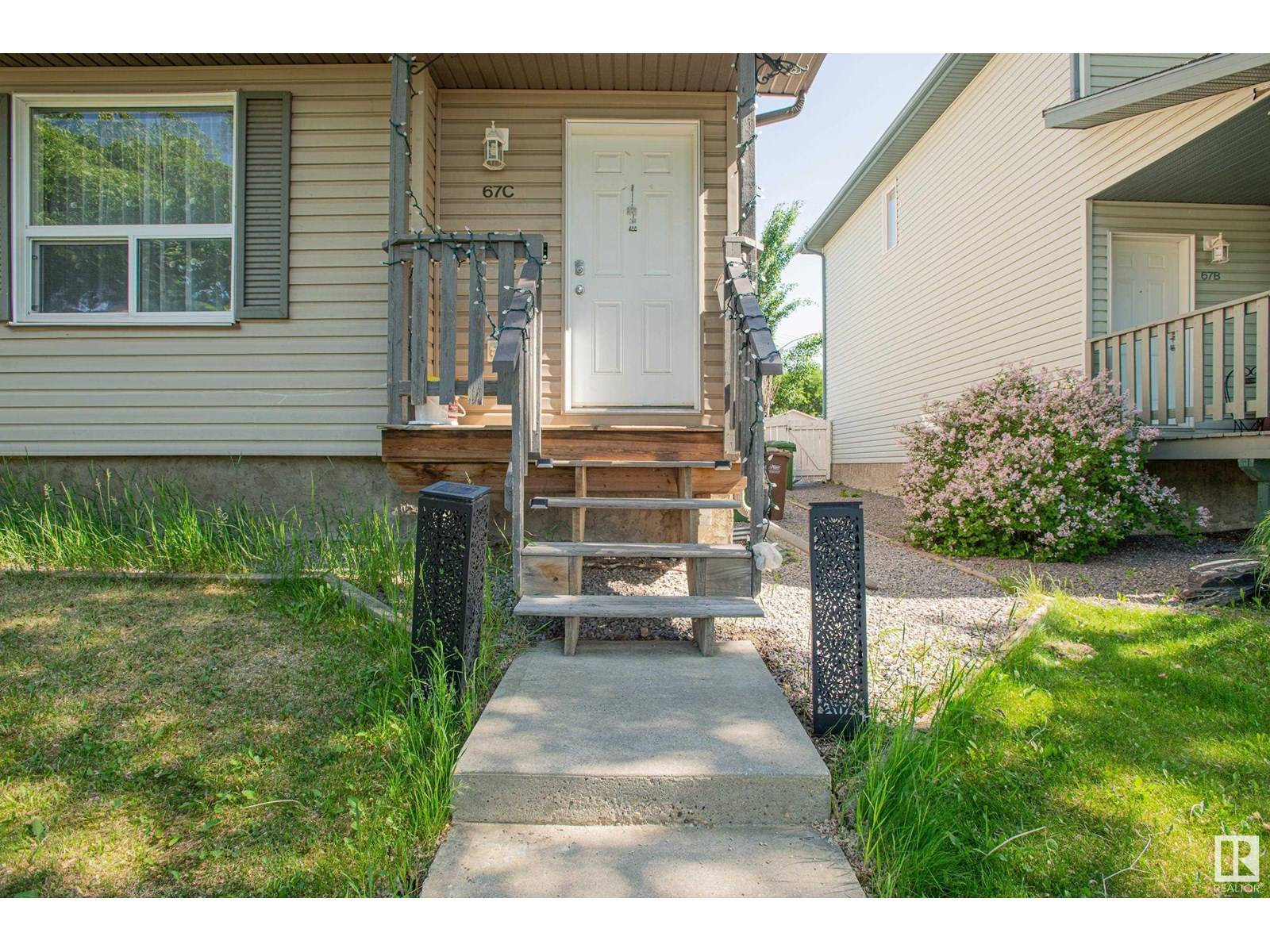 St. Albert, AB T8N1H8,67C Mission AV