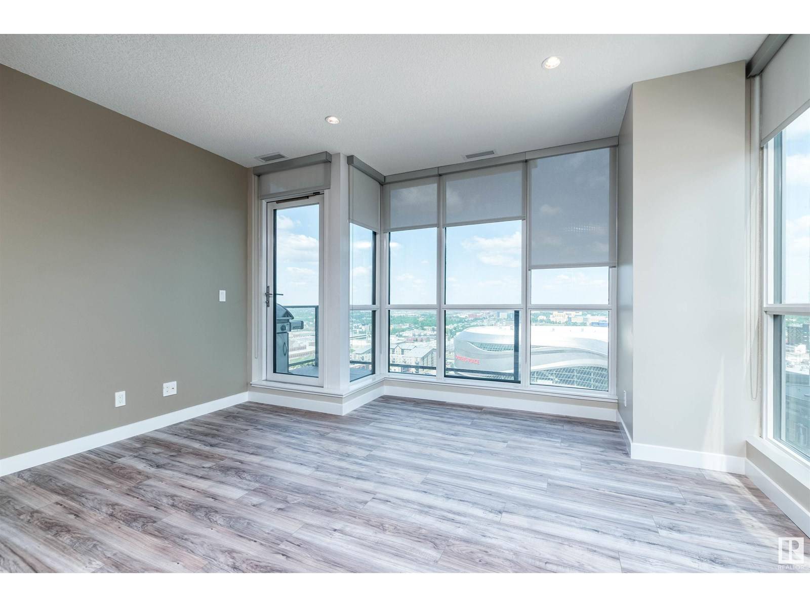 Edmonton, AB T5J0G6,#1903 10238 103 ST NW