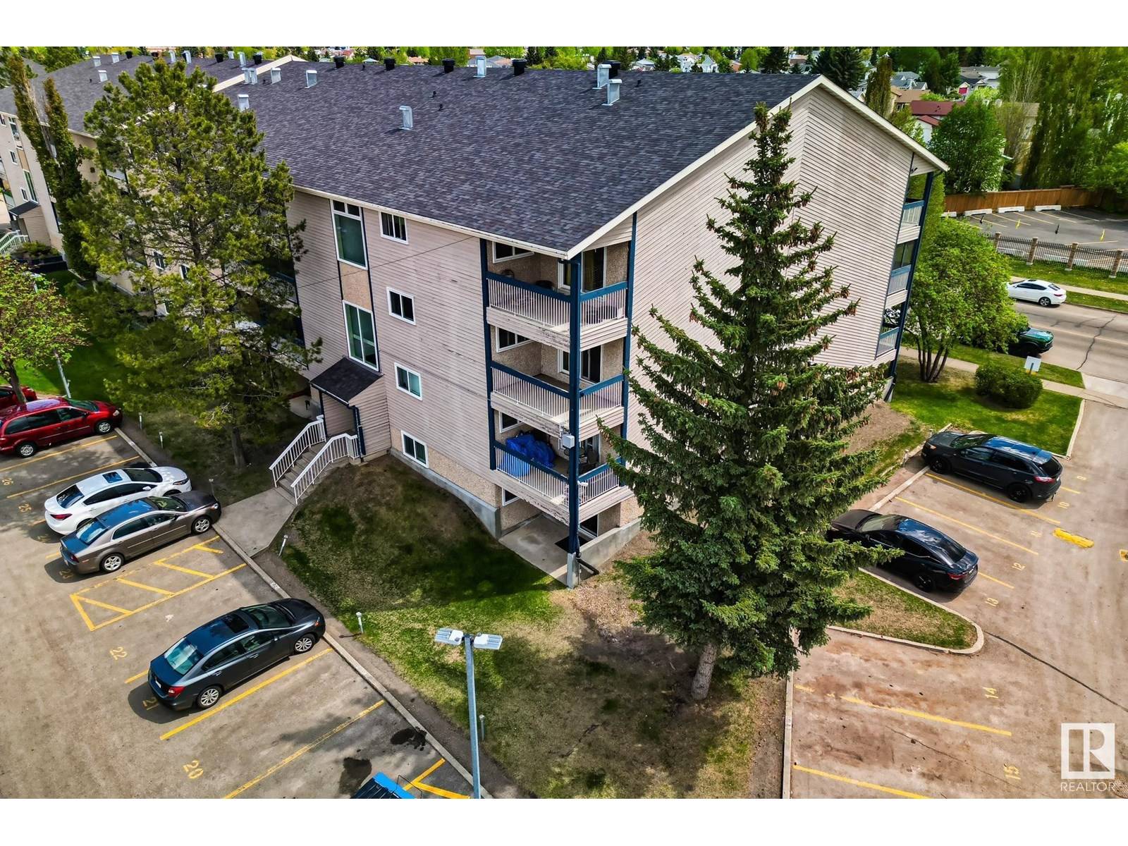 Edmonton, AB T6L5K6,#304 2620 Millwoods Road East NW