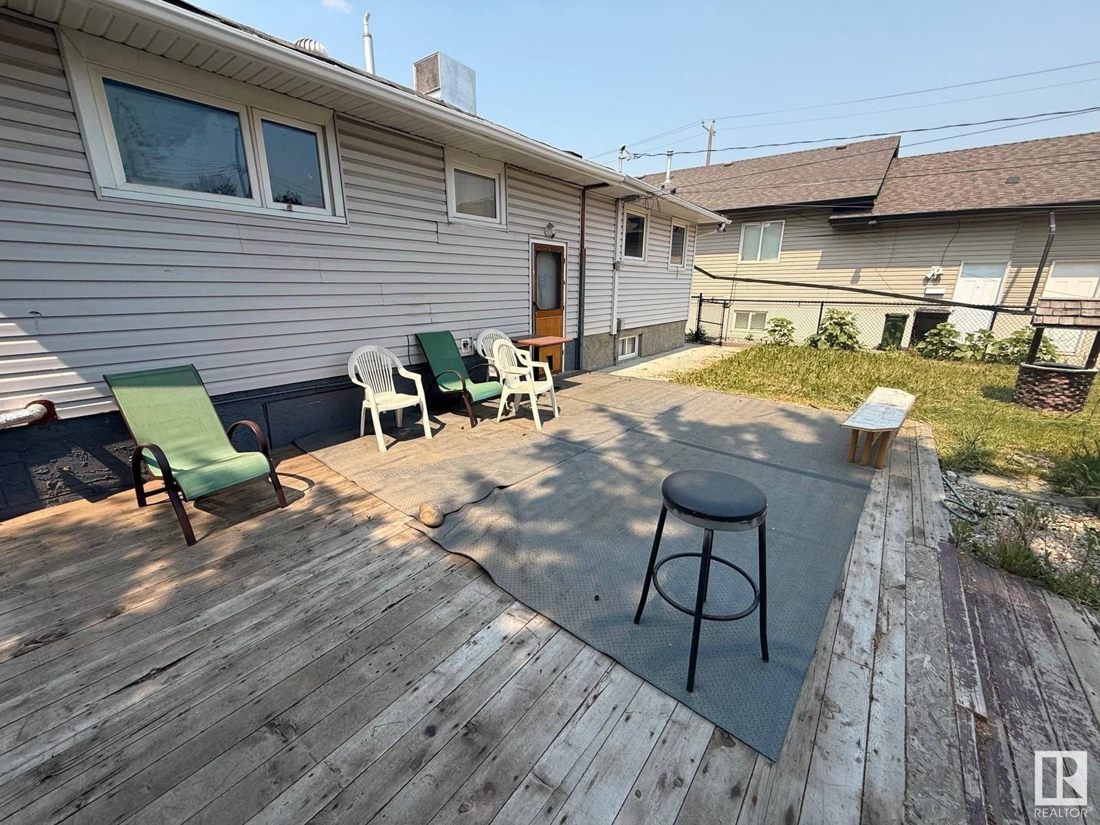 Edmonton, AB T5P2Y4,10341 158 ST NW