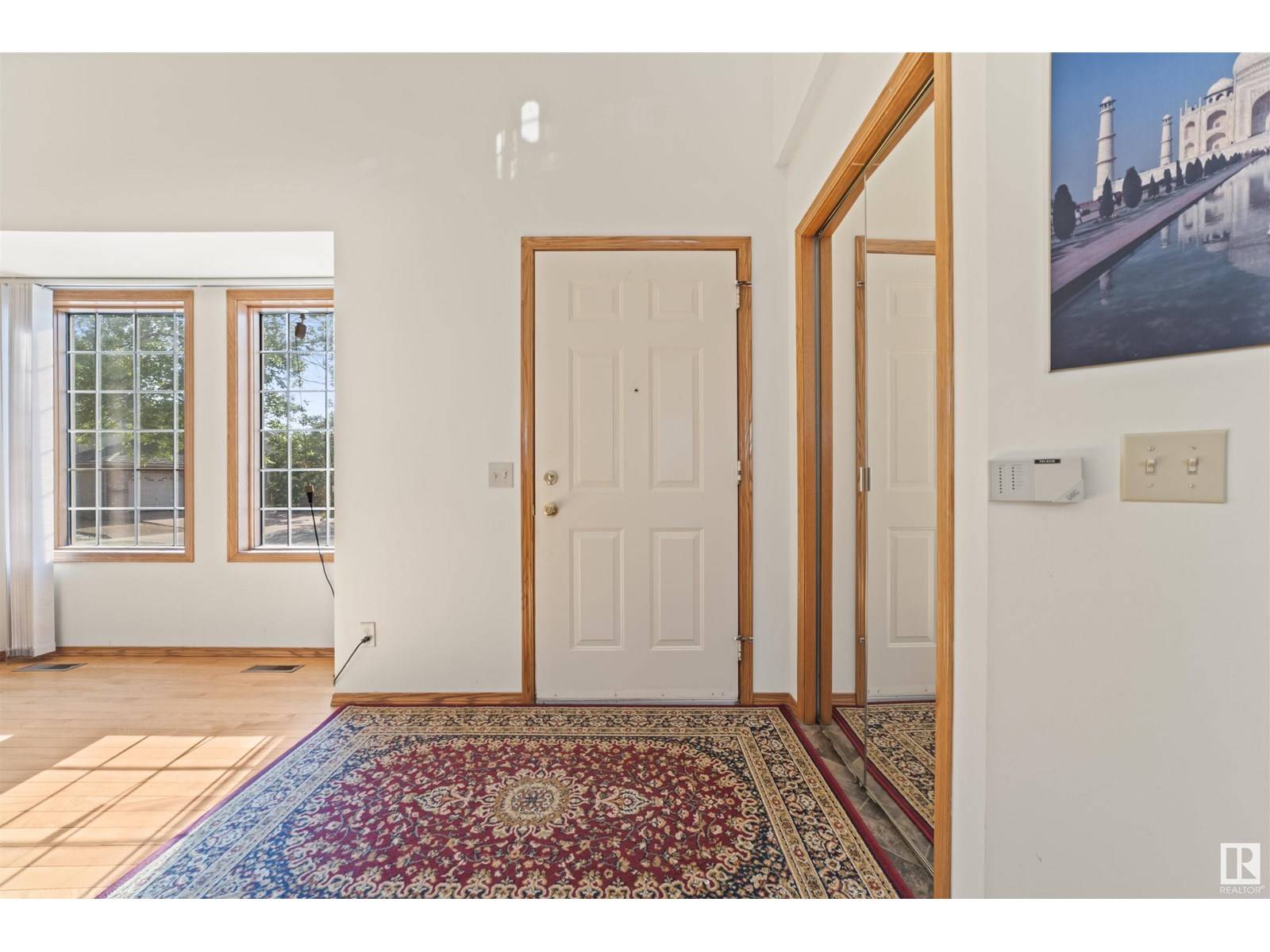 Edmonton, AB T6R1Z7,604 BURGESS CL NW