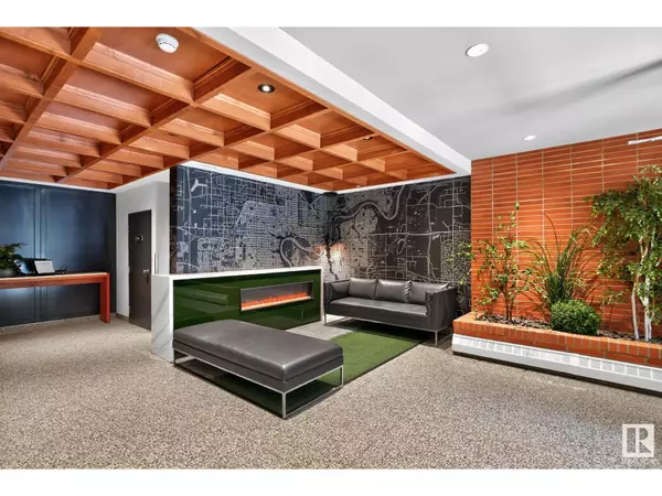 Edmonton, AB T5K2N3,#202 9916 113 ST NW