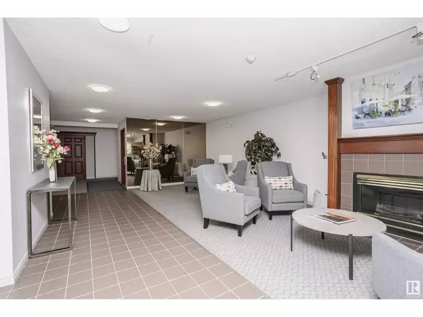 Edmonton, AB T5T5Z5,#206 9760 176 ST NW