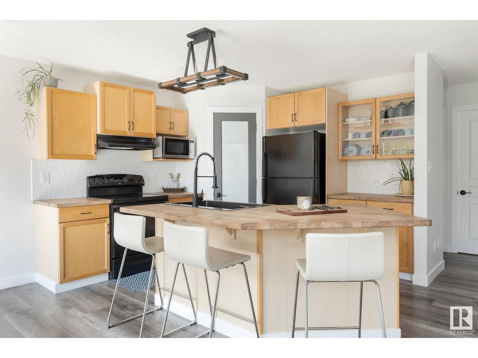 Beaumont, AB T4X1T1,94 RUE MONETTE