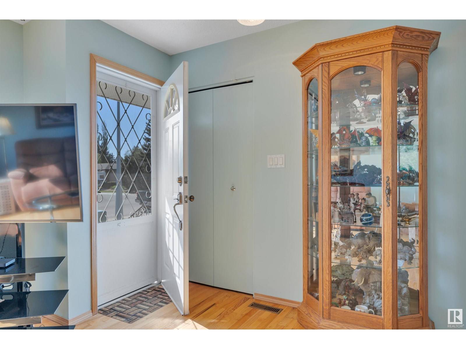 Leduc, AB T9E6A1,3604 44 ST