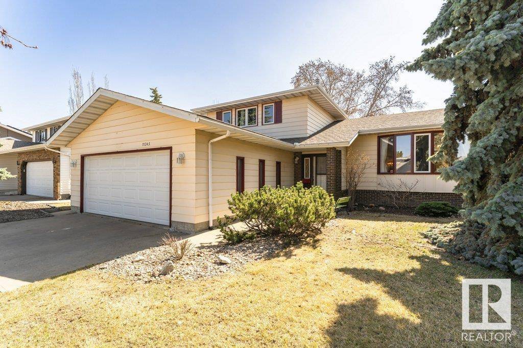 11245 34A AV NW, Edmonton, AB T6J3M4