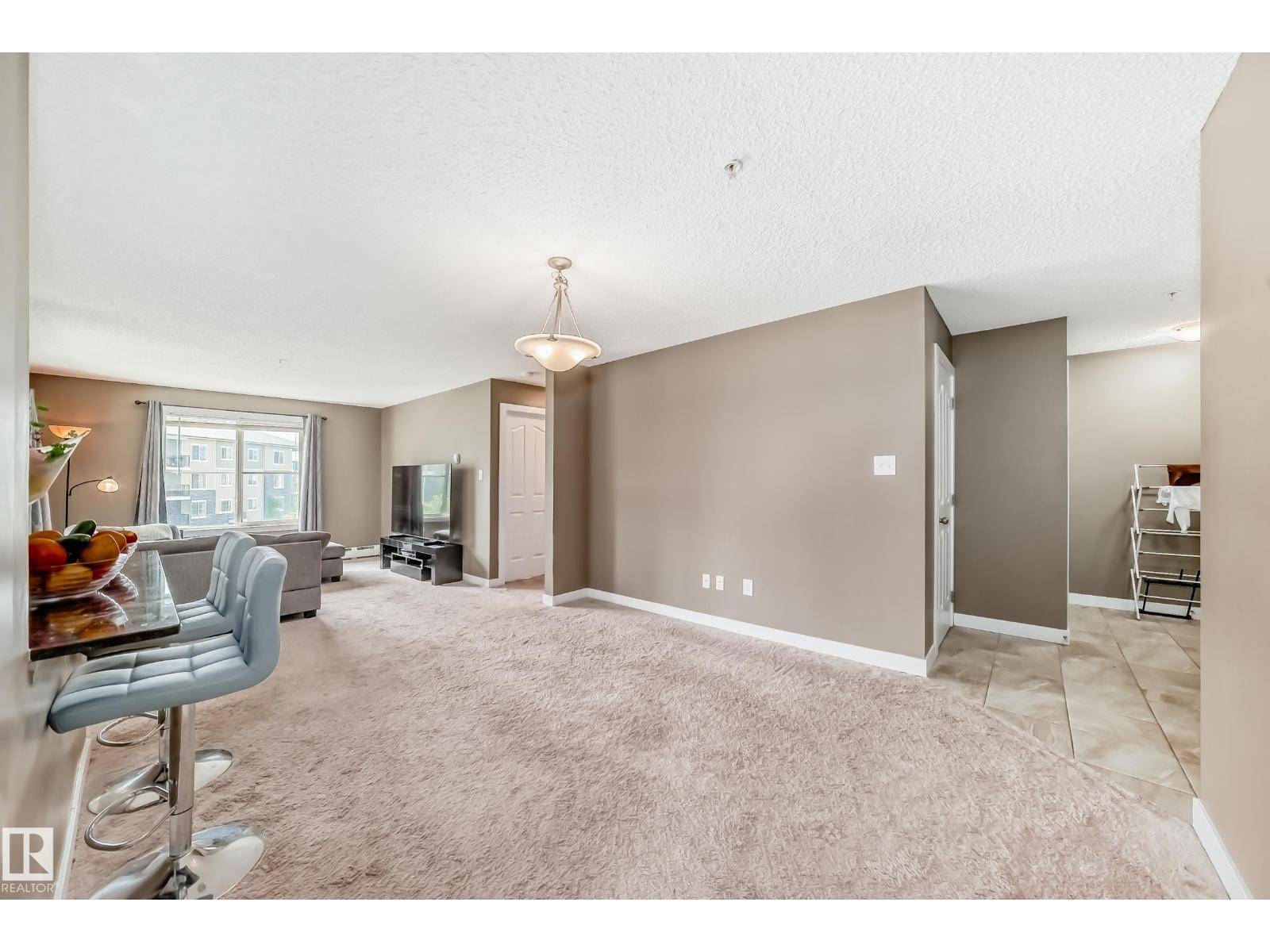 Edmonton, AB T5Y3N4,#324 274 MCCONACHIE DR NW