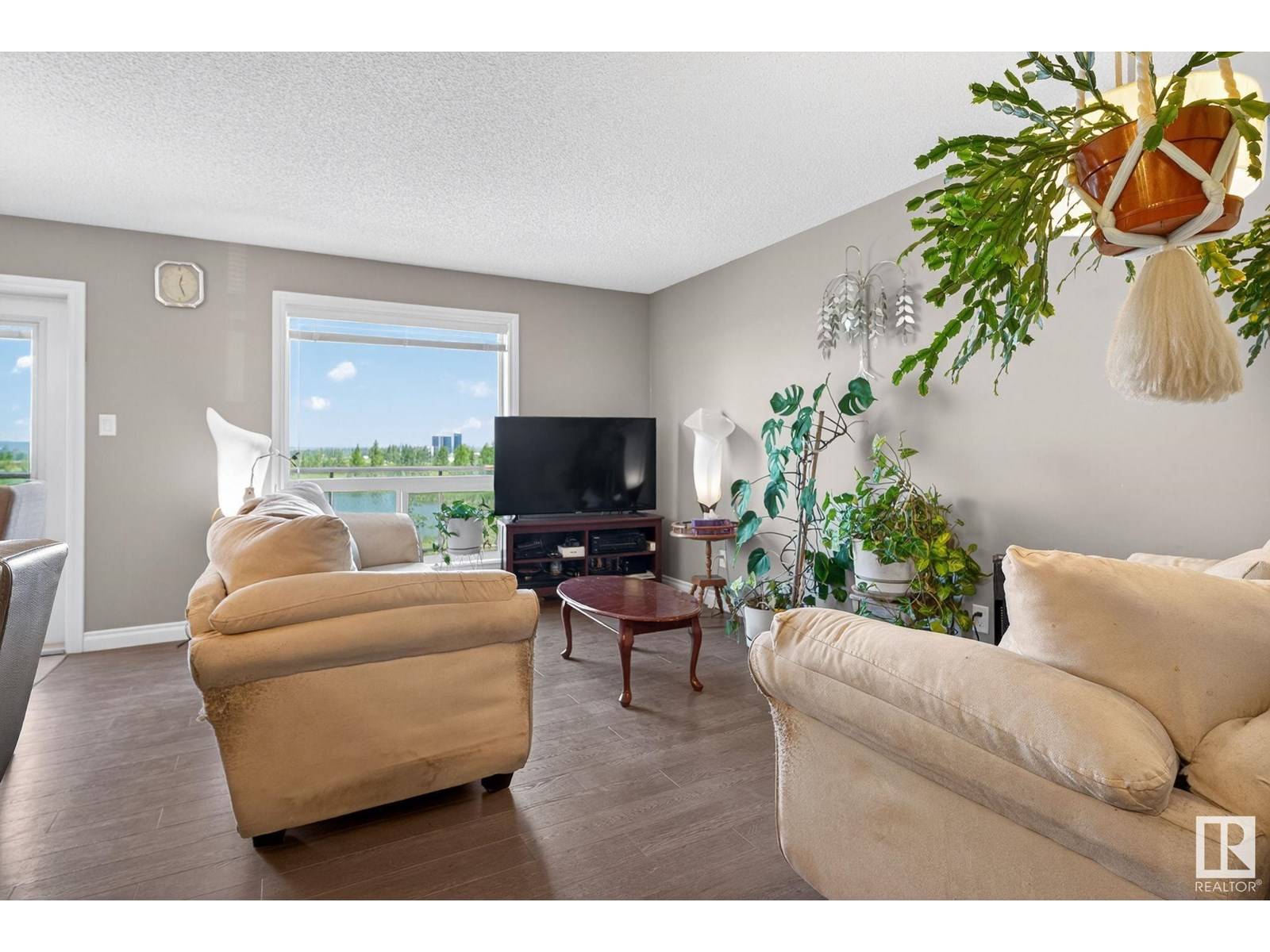 Spruce Grove, AB T7X0N4,54 AUSTIN CO