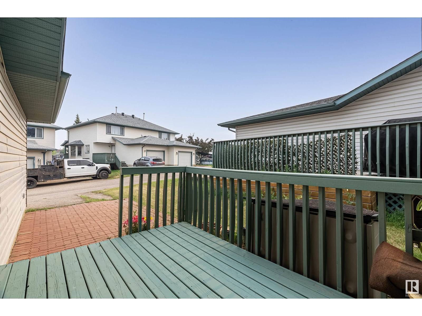 Fort Mcmurray, AB T9H5C9,248 Sitka DR