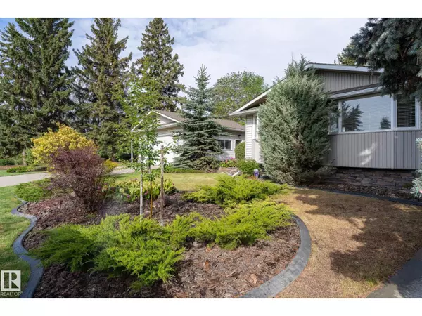 Edmonton, AB T5R0P9,7608 143A ST NW