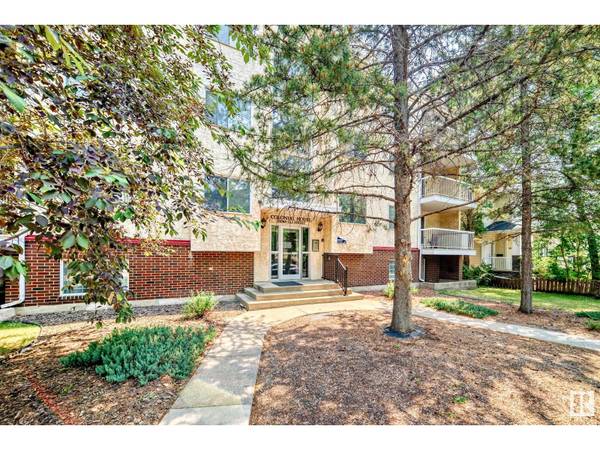 Edmonton, AB T5M0E4,#102 11045 123 ST NW