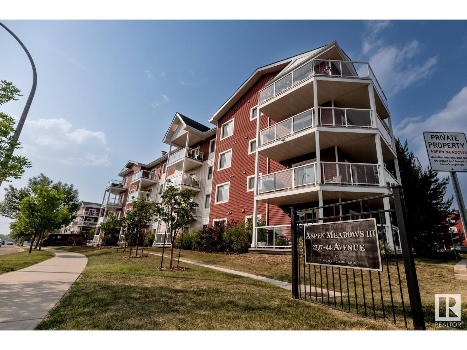 Edmonton, AB T6T0T2,#403 2207 44 AV NW